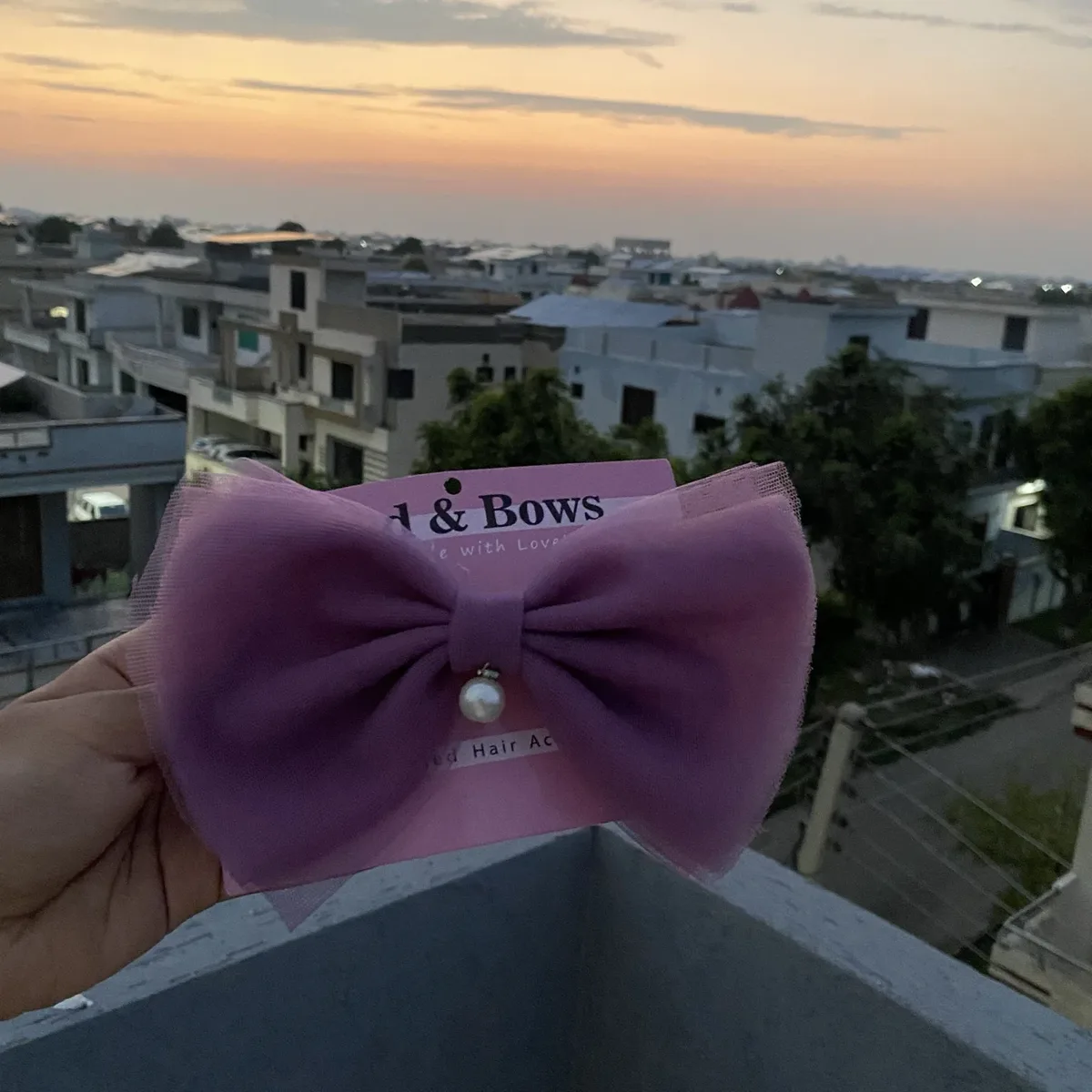 ONE PEARL SATIN HAIR BOWS [set of 2] thumbnail 3